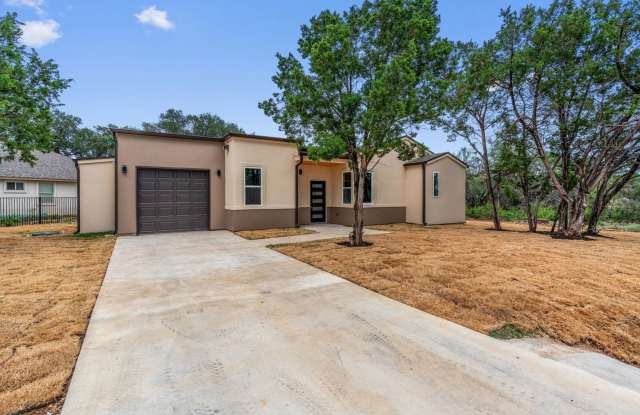 Beautiful Lago Vista Home Available For Rent photos photos