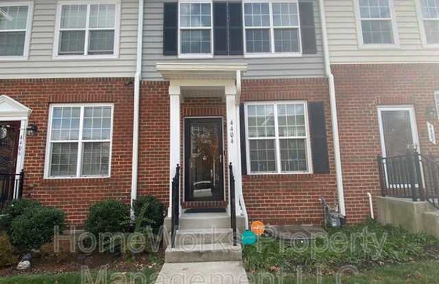4404 Maple Wood Dr Gallery 1