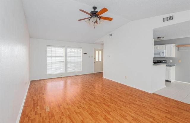 1449 Larchmont Drive Gallery 3