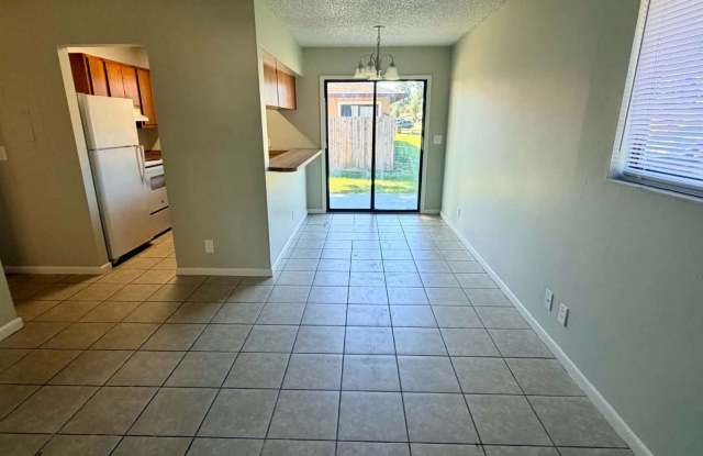 3853 NW HUNTSBORO ST APT 101 Gallery 2