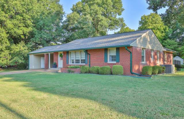 Recently Updated 3 Bed, 2 Bath Home in Martin! Gallery 4
