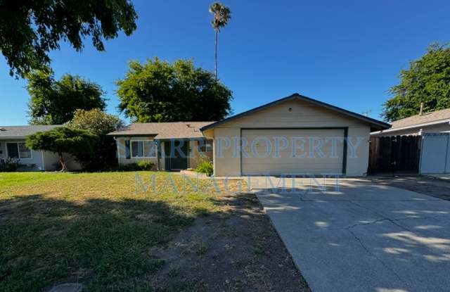 2641 Sumac Ave photos photos