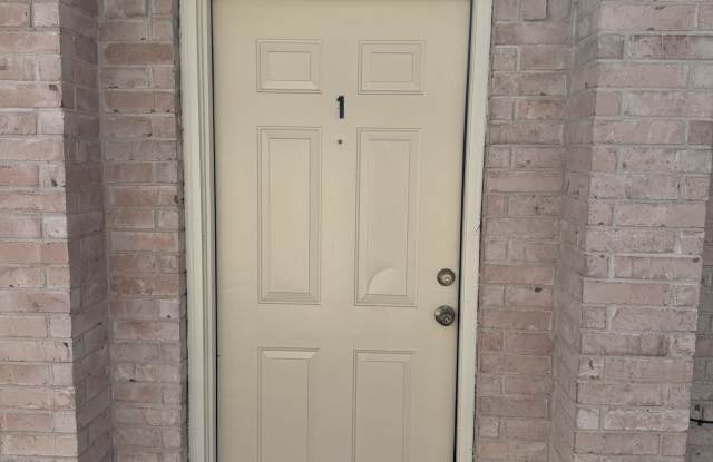2711 Presidio Drive - 1 Gallery 2