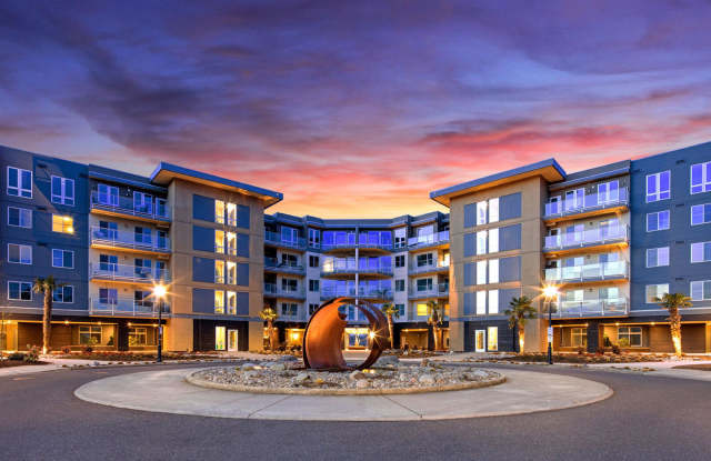 Yacht Harbor Club photos photos