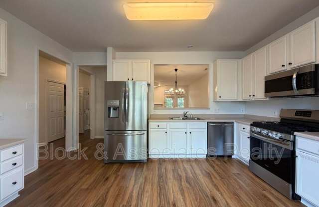 803 Knightsborough Way Gallery 3