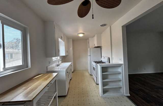 6779 Obispo Avenue - E Gallery 3