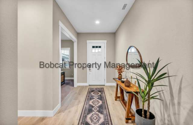 Newer 3-Bedroom Gardnerville Home with Modern Finishes & Landscaped Yard Gallery 4