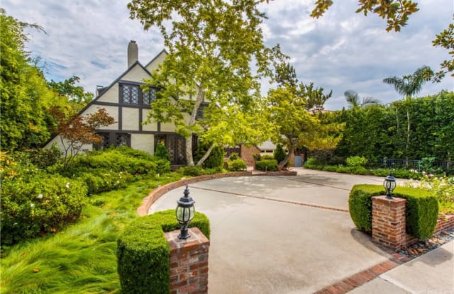 514 N Crescent Drive - 514 North Crescent Drive, Beverly Hills, CA 90210