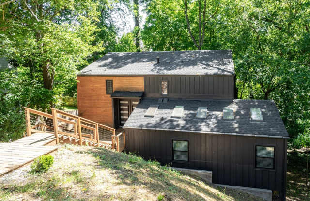 Ultra Modern Three Bedroom Home! photos photos