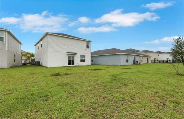 19745 Garden Ridge Ct Gallery 4