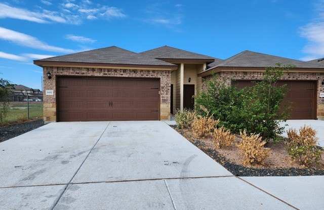 1492 LUCILLE ST - 1492 Lucille Street, Seguin, TX 78155 1492 LUCILLE ST - 1492 Lucille Street, Seguin, TX 78155