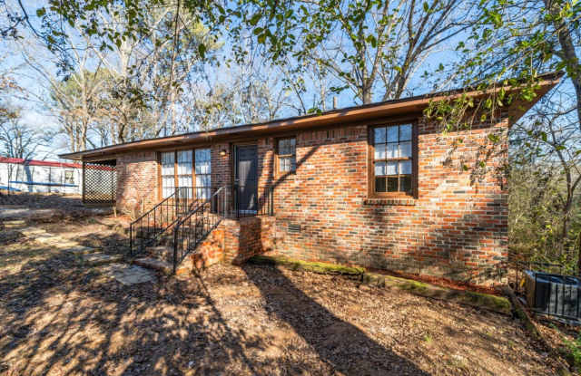 Brick Beauty in McCalla – Fenced Yard, Big Kitchen, & Gorgeous Updates! Gallery 3