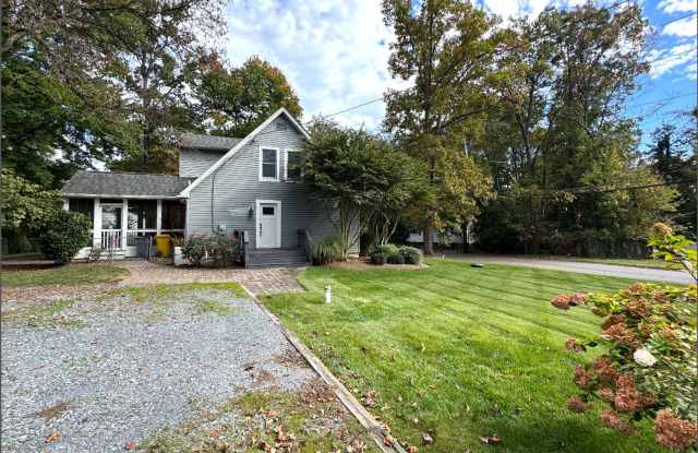 Amazing 4 BR/2 BA Single-Family Home in Crownsville! - 1022 Wallace Road, Herald Harbor, MD 21032