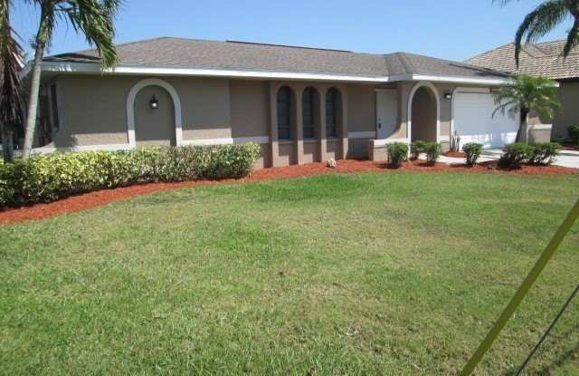 4003 SW 23rd Avenue photos photos