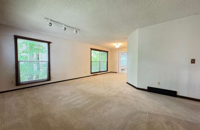 $2,995 | 4 Bedroom, 2.5 Bathroom Multi Floor House | NO Pets | Available for Immediate Move In! Gallery 3