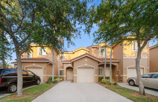Cutler Bay Townhouse - 21459 Southwest 86th Place, Cutler Bay, FL 33189