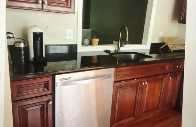 9881 HIGH WATER CT Gallery 3