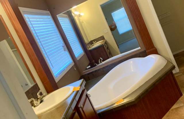 4 bed/2 bath mobile home Gallery 3
