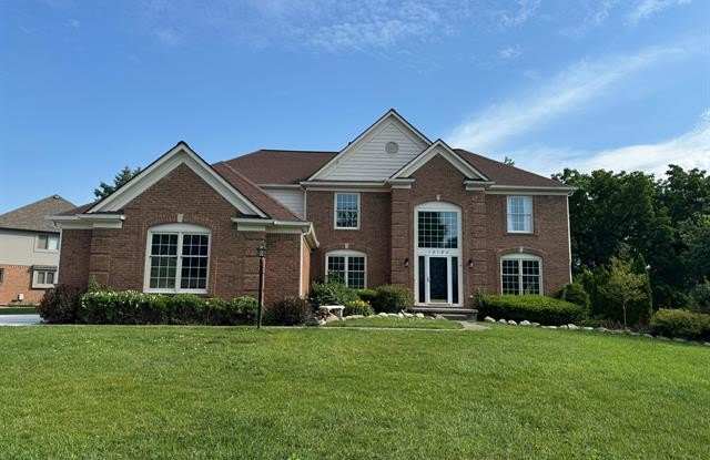 12180 HUNTERS CREEK Drive photos photos