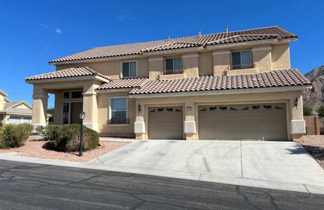 OVER 4000 SQ. FT. EXECUTIVE HOME IN GATED COMMUNITY photos photos