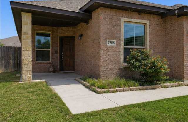 7208 Brooks Ranch Road Gallery 3