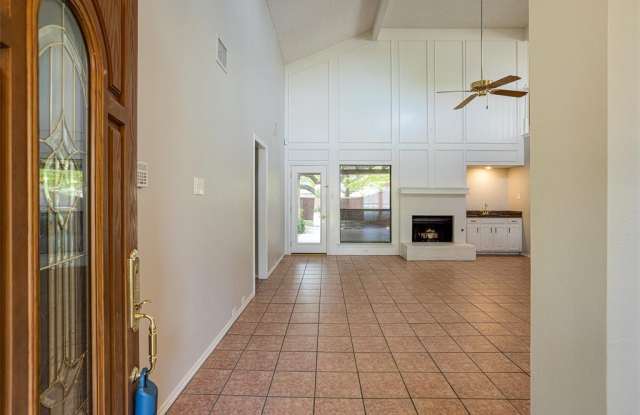 3600 Longbow Lane Gallery 4