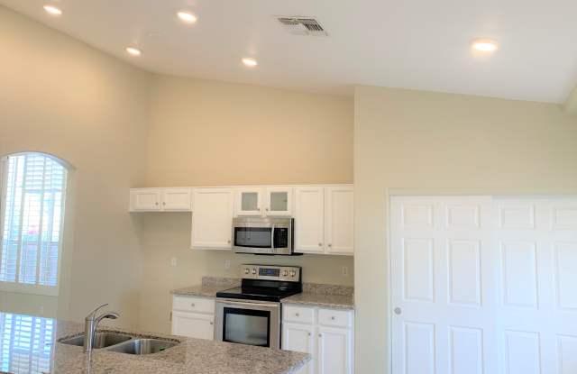 865 W Beechnut Dr Gallery 3