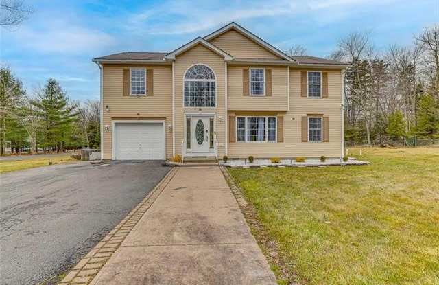 1123 Chickadee Drive - 1123 Chickadee Drive, Monroe County, PA 18346