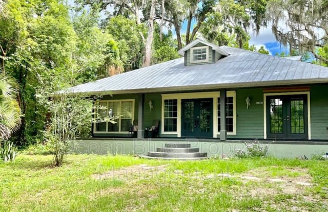 35925 Lakeshore Dr - 35925 Lakeshore Drive, Pasadena Hills, FL 33525