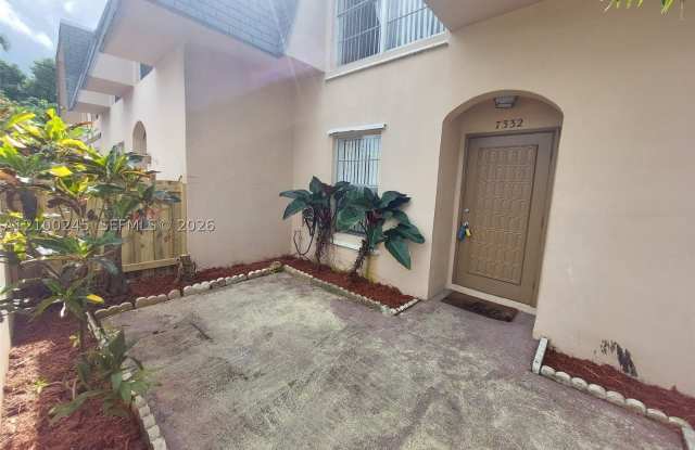 7332 SW 25th Ct Gallery 2