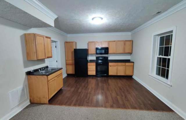 105 Woodlands Ln - 105 Woodlands Lane, Lake Holiday, VA 22625