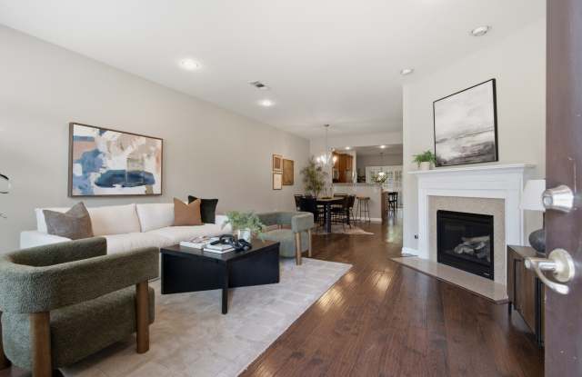 2106 Traemoor Village Court Gallery 3
