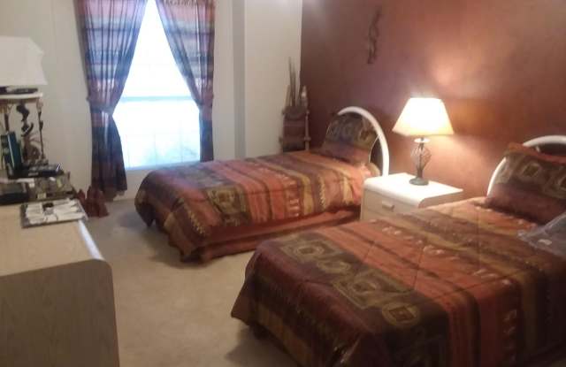 1003 N ALVARO -- Gallery 3