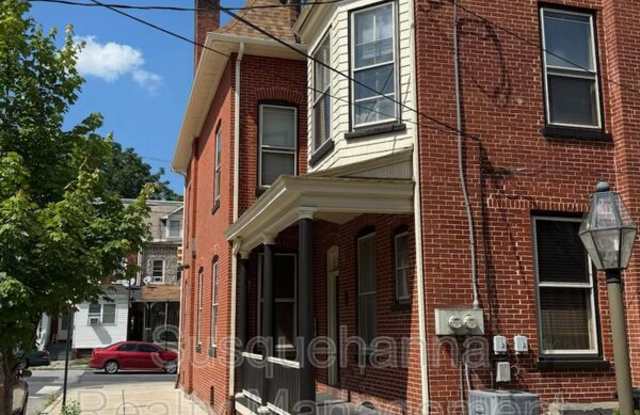 744 Columbia Avenue photos photos