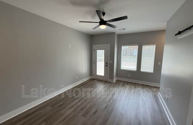 525 Dellwood Drive Gallery 3