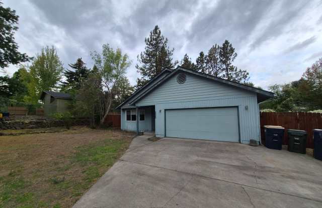 3BR/2BA NE Bend Home photos photos