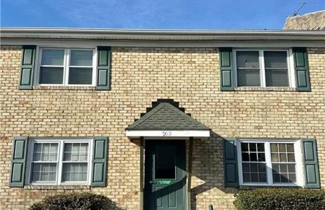 909 Leisure Square photos photos