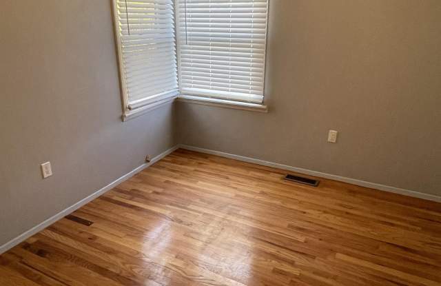 3720 2nd Avenue South Gallery 3