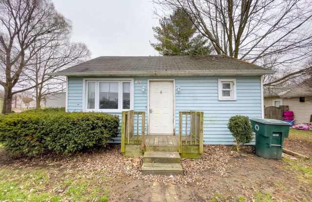 Natural Light - 1623 East 20th Street, Muncie, IN 47302 Natural Light - 1623 East 20th Street, Muncie, IN 47302