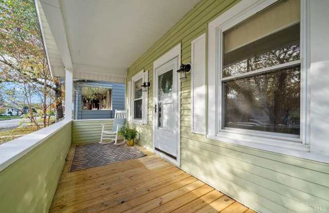 6904 Bramble Avenue Gallery 3
