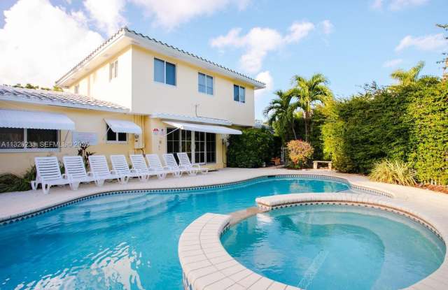 809 S 17th Avenue, Hollywood, FL 33020 Gallery 3