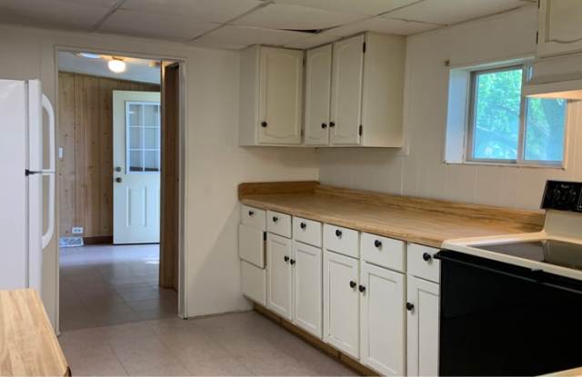 2912 FLORENCE AVE. - 2912 Florence Avenue, Waukegan, IL 60085
