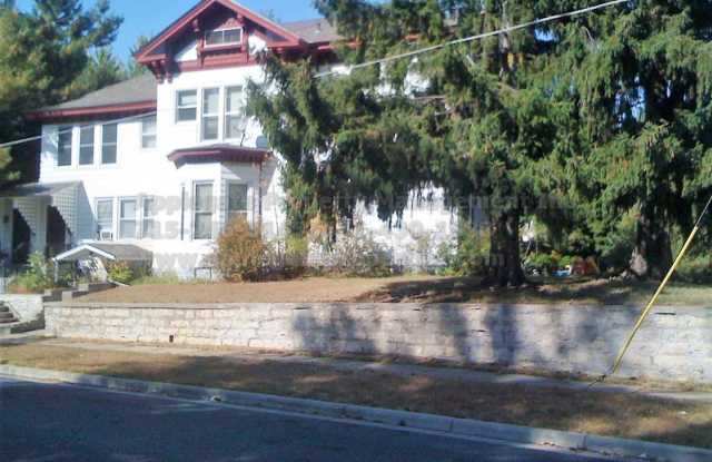308 Willard St W Gallery 2