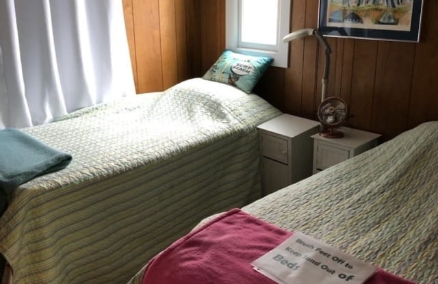 290 Cottage Walk Gallery 3