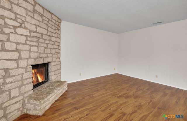 500 Algerita Drive Gallery 2