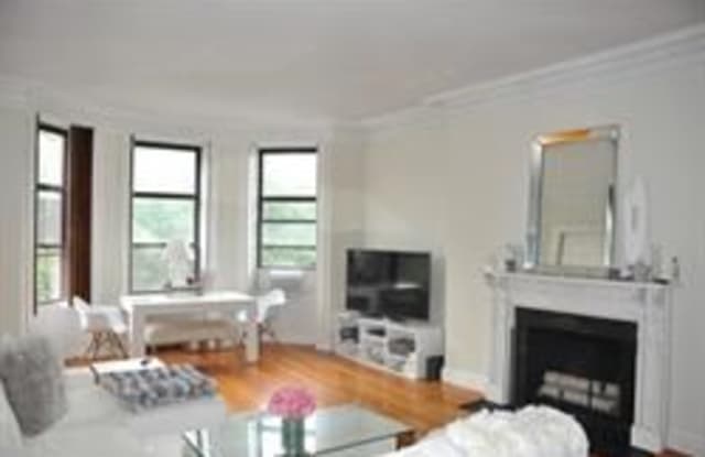 123 Commonwealth Ave - 123 Commonwealth Avenue, Boston, MA 02116