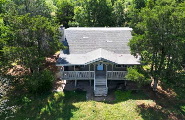 625 Waugh Way photos photos