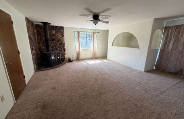4 Bedroom 3 Bath- Home Gallery 3