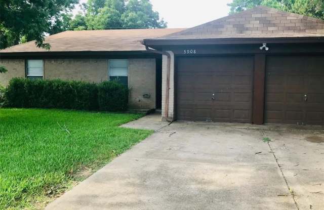 5908 Robin Drive - 5908 Robin Drive, Watauga, TX 76148