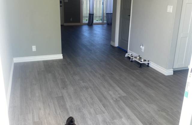 345 Mountain Court Gallery 4